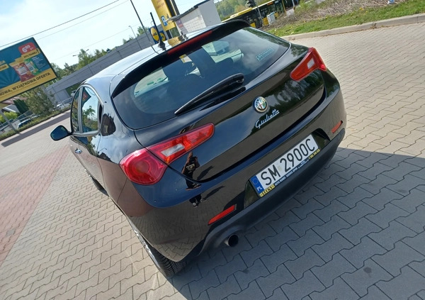 Alfa Romeo Giulietta cena 39900 przebieg: 127000, rok produkcji 2014 z Pakość małe 562